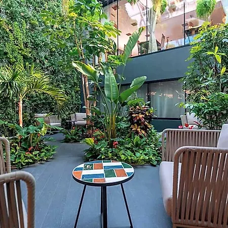 Sport-v-hotel Отель Хротовице